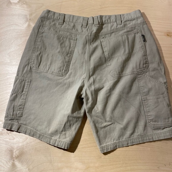 Wolverine Men's Khaki Shorts 42 (HS) - Picture 9 of 12